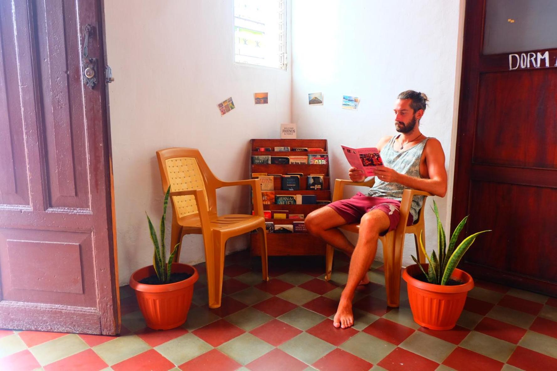 Deakachimba Hostel Granada Bagian luar foto
