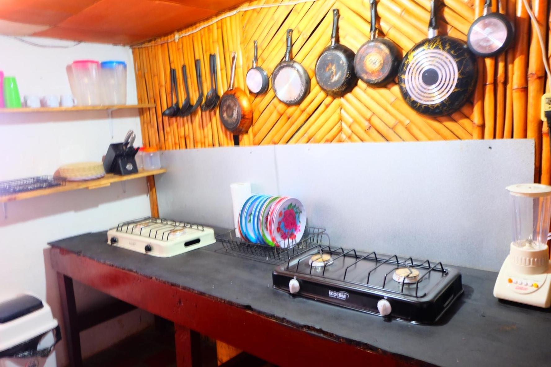 Deakachimba Hostel Granada Bagian luar foto