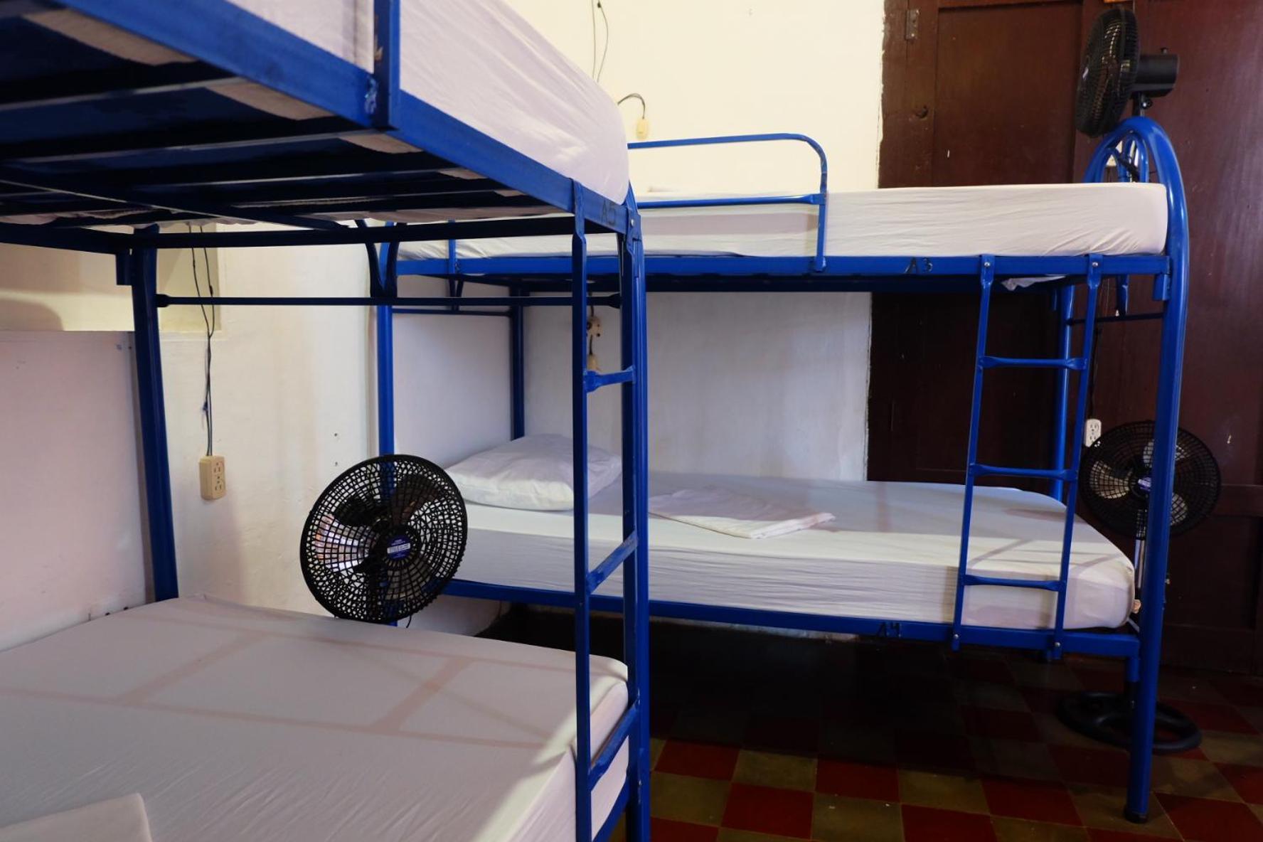 Deakachimba Hostel Granada Bagian luar foto