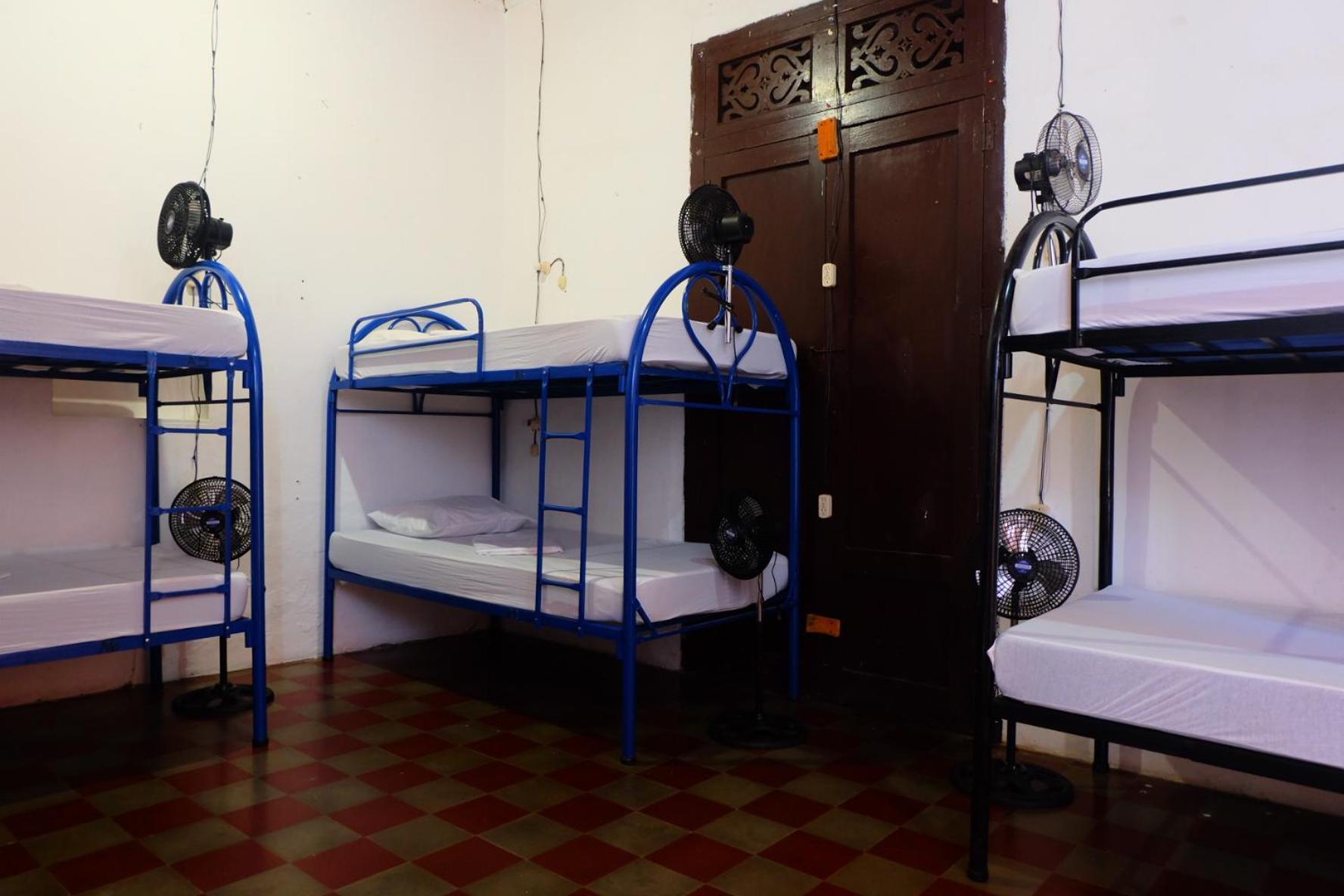 Deakachimba Hostel Granada Bagian luar foto