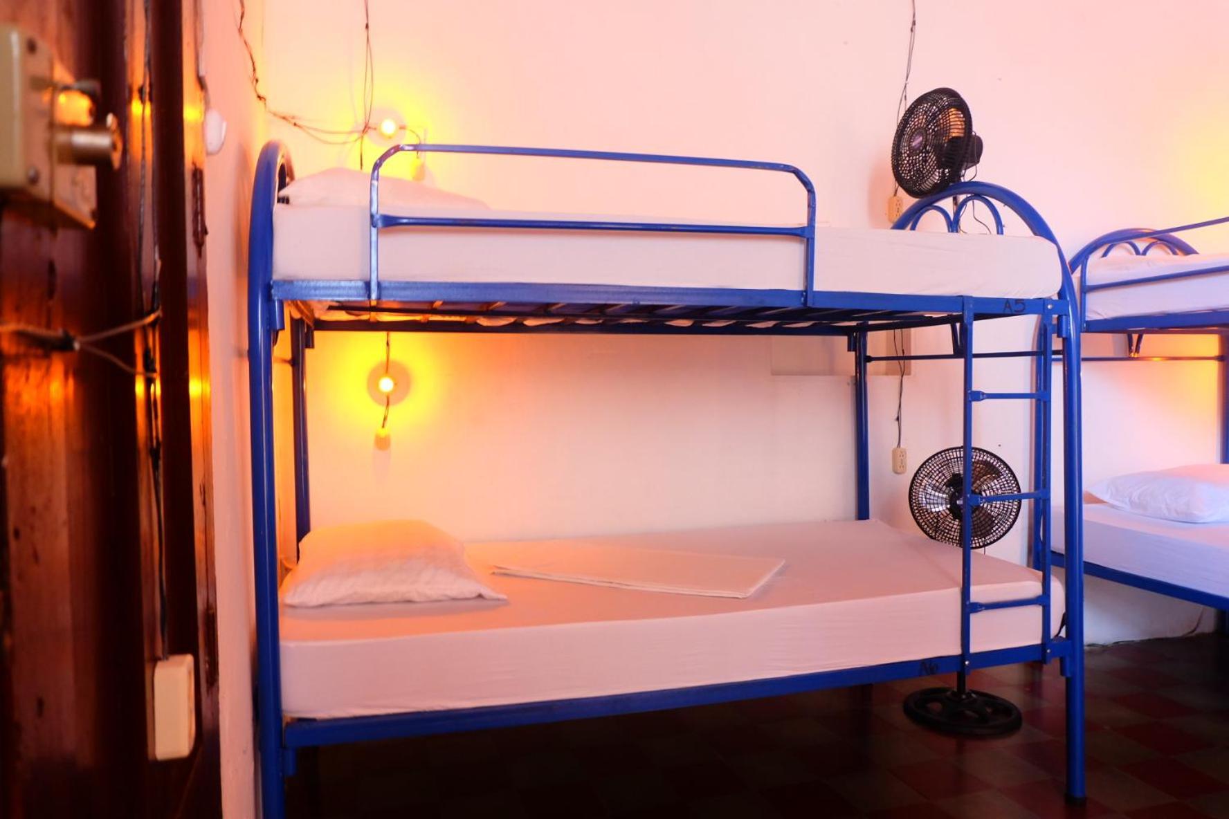 Deakachimba Hostel Granada Bagian luar foto