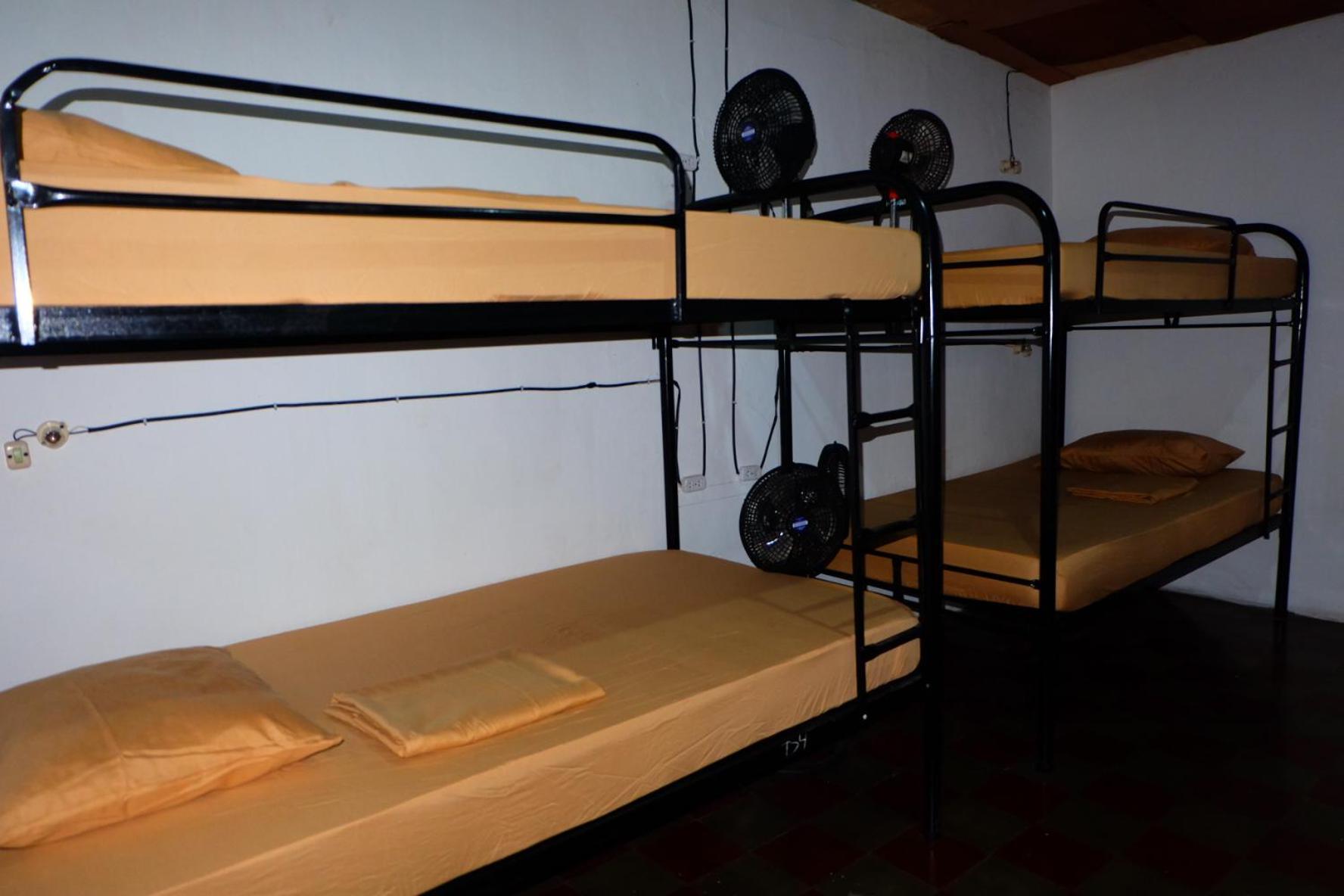 Deakachimba Hostel Granada Bagian luar foto