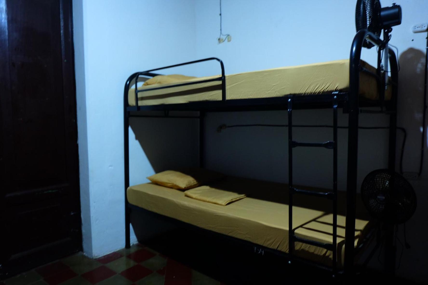 Deakachimba Hostel Granada Bagian luar foto