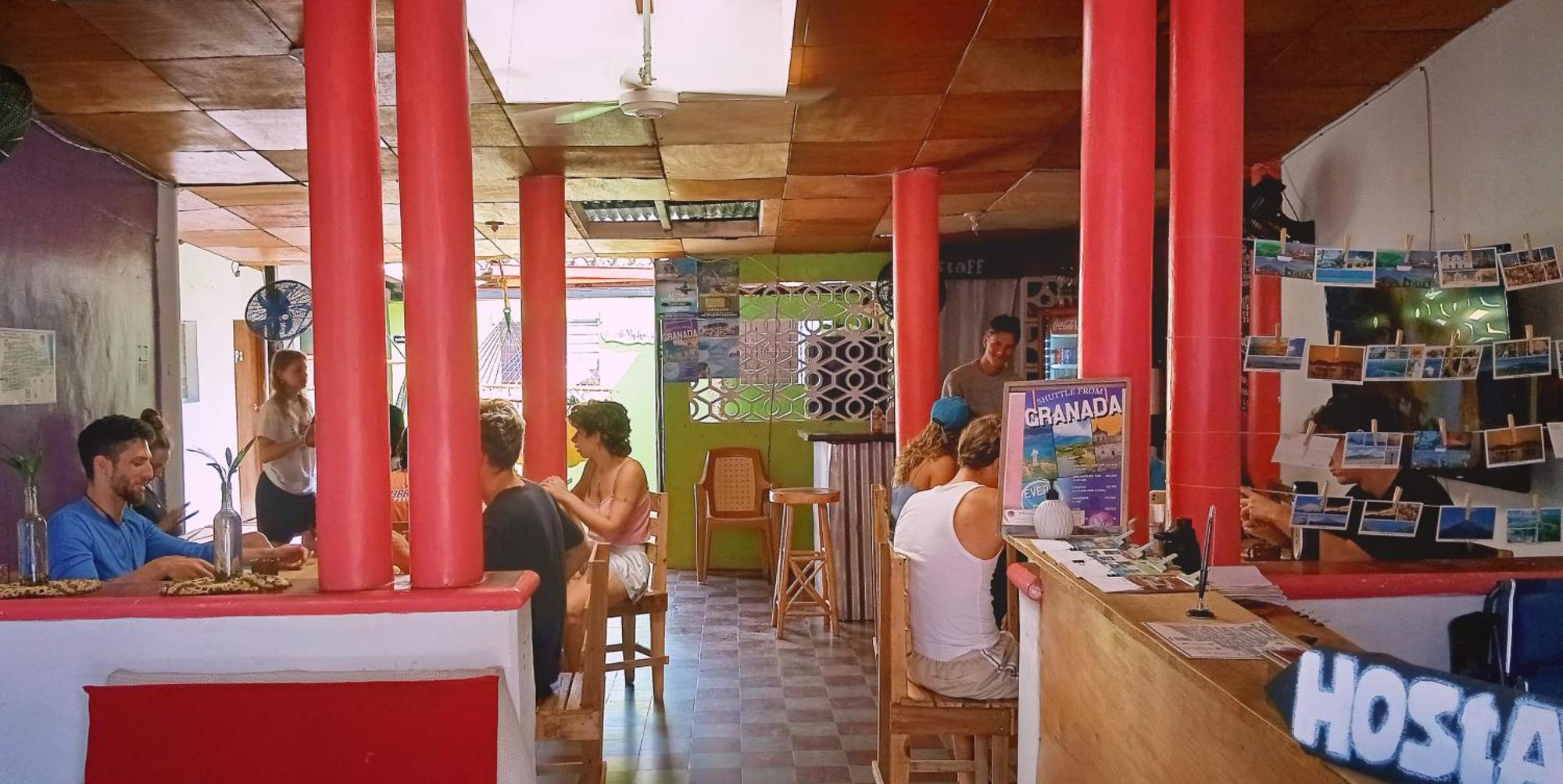 Deakachimba Hostel Granada Bagian luar foto